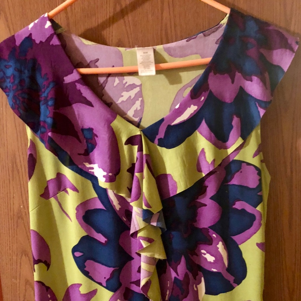 Bright short sleeve shirt, ruffle top